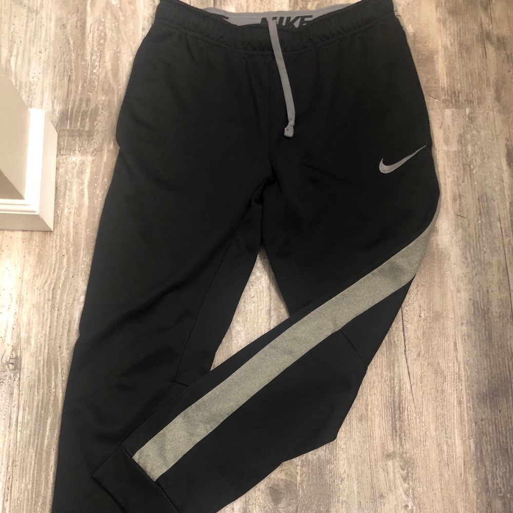 Nike joggers